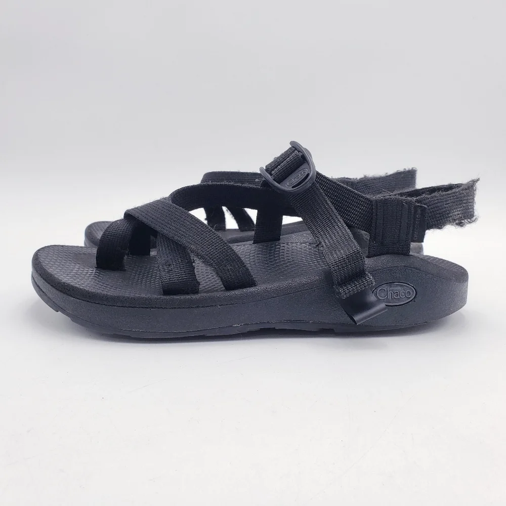 Chaco‎ Men's Z/Cloud Adjustable Strap Cushioned Waterproof Sandal Black Size 8